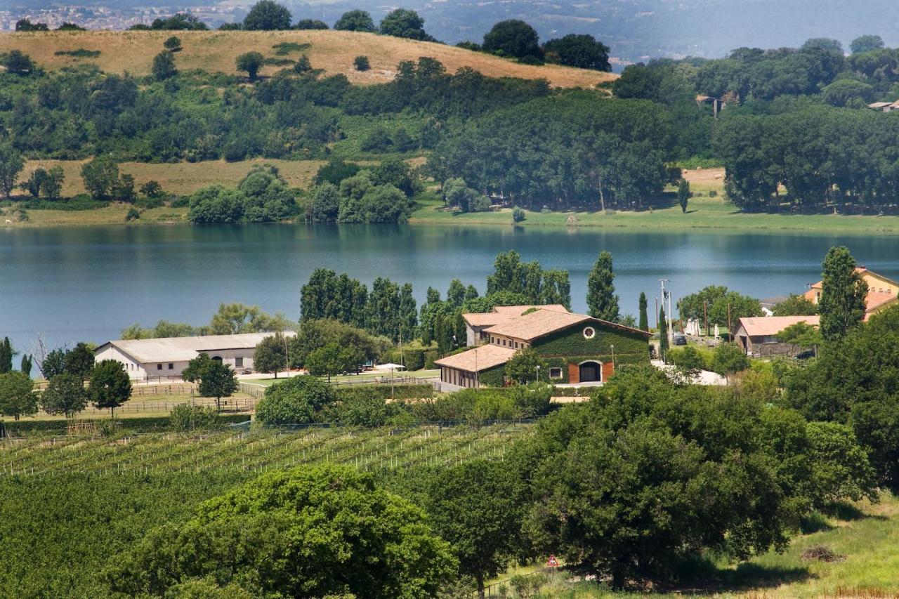 Agriturismo Potrero Grande Sul Lago Di Martignano Con Spiaggia Campagnano Di Roma Buitenkant foto
