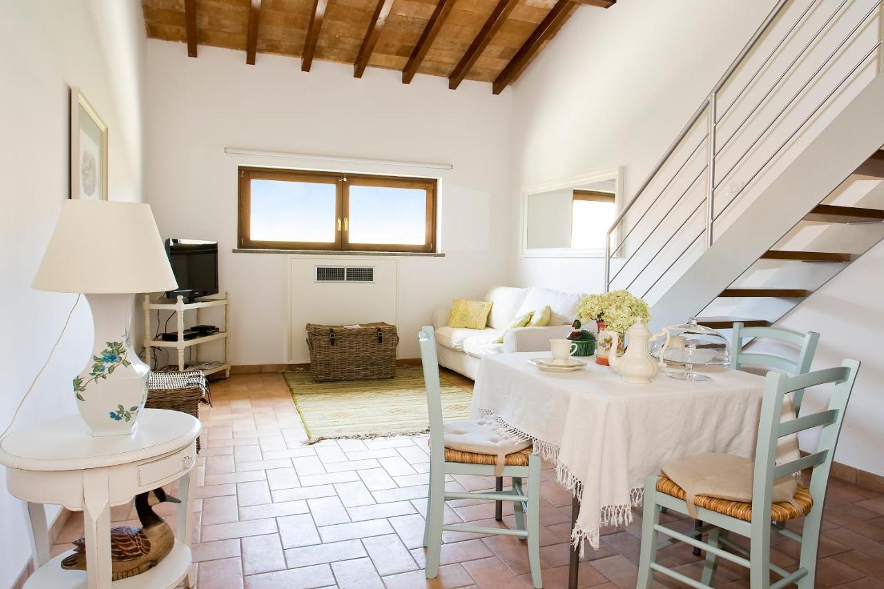 Agriturismo Potrero Grande Sul Lago Di Martignano Con Spiaggia Campagnano Di Roma Buitenkant foto